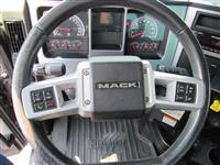 2023 Mack PI64T