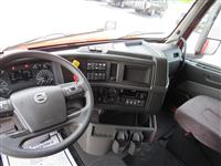 2020 Volvo VNL64T860