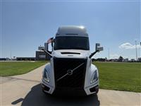 2026 Volvo NEW VNL860