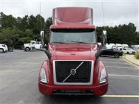 2025 Volvo VNR64T300