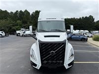 2025 Volvo VNL64T860
