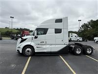 2025 Volvo VNL64T860