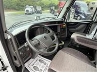 2025 Volvo VNL64T860