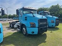 2020 Mack AN64T