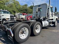 2022 Mack PI64T