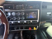 2019 Kenworth W900
