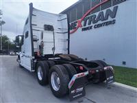2021 Volvo VNL64T760
