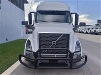 2021 Volvo VNL64T760