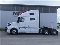 2021 Volvo VNL64T760