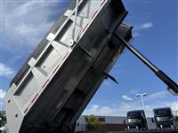 2019 Mack GR64F