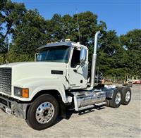 2015 Mack CHU613