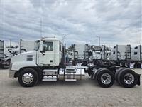 2020 Mack AN64T