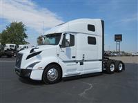 2022 Volvo VNL64T860