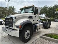 2025 Mack GR64F