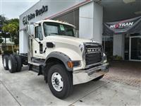 2025 Mack GR64F