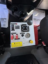 2024 Mack GR64F