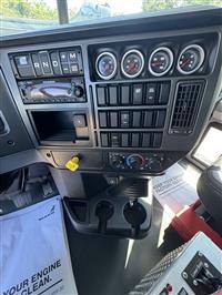 2024 Mack GR64F