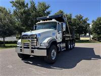 2024 Mack GR64F
