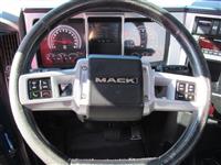 2022 Mack PI64T