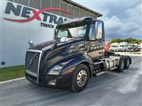 2018 Volvo VNL64T300