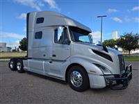 2021 Volvo VNL64T760
