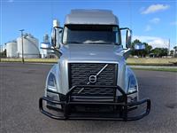 2021 Volvo VNL64T760