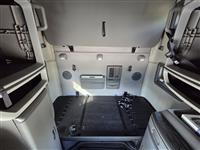 2021 Volvo VNL64T760