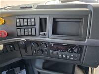 2021 Volvo VNL64T760