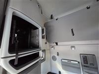 2021 Volvo VNL64T760