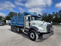 2016 Mack GU813