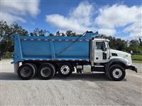 2016 Mack GU813