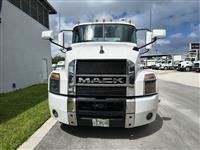2021 Mack AN64T