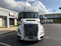 2025 Volvo VNL64T860
