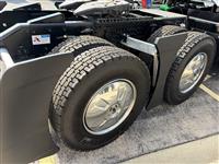 2025 Volvo VNL64T860