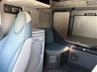 2025 Volvo VNL64T860