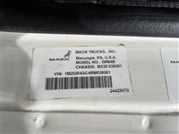 2024 Mack GR64BR