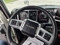2019 Mack AN64T