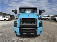 2020 Mack AN64T