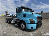 2020 Mack AN64T