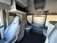 2026 Volvo VNL64T860