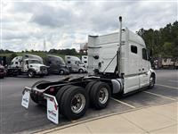 2025 Volvo VNL64T740