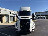 2025 Volvo VNL64T860