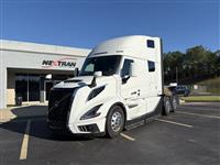 2025 Volvo VNL64T860