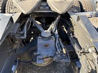 2025 Volvo VNL64T860