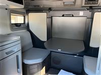 2025 Volvo VNL64T860