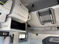 2025 Volvo VNL64T860