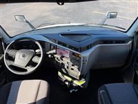 2025 Volvo VNL64T860