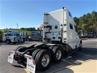 2025 Volvo VNL64T860