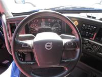 2022 Volvo VNL860
