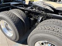 2026 Volvo VNL64T860